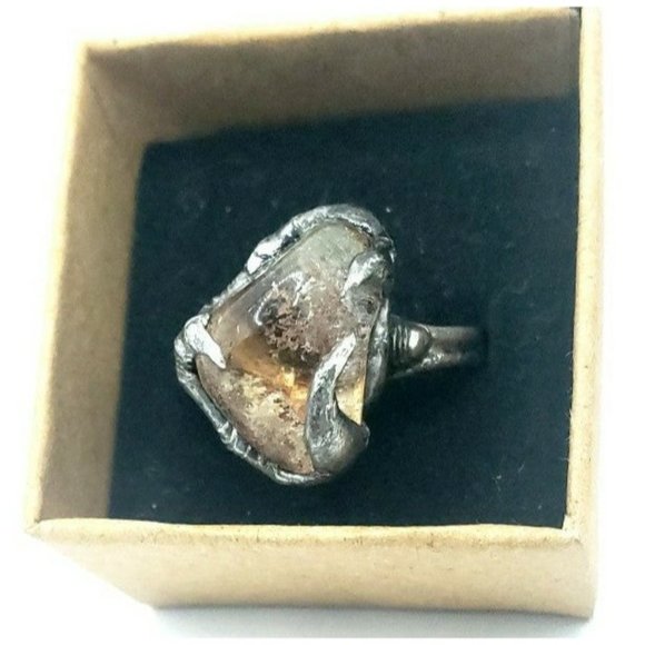 Ghost Quartz Crystal Ring - Picture 11 of 12